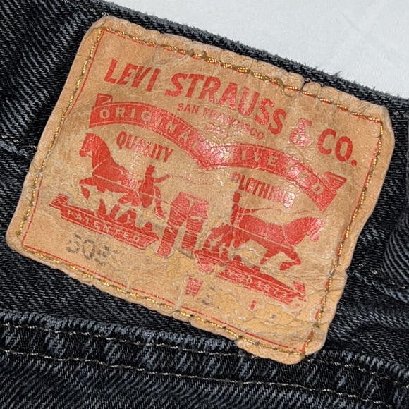 ✨HP✨ LEVI’S 505 JEANS (36) - Picture 17 of 17